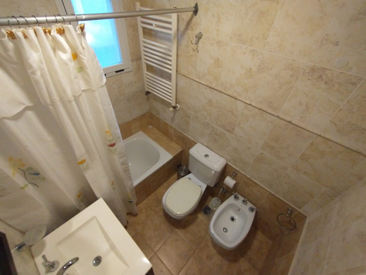 TRIPLEX EN ALQUILER ANUAL