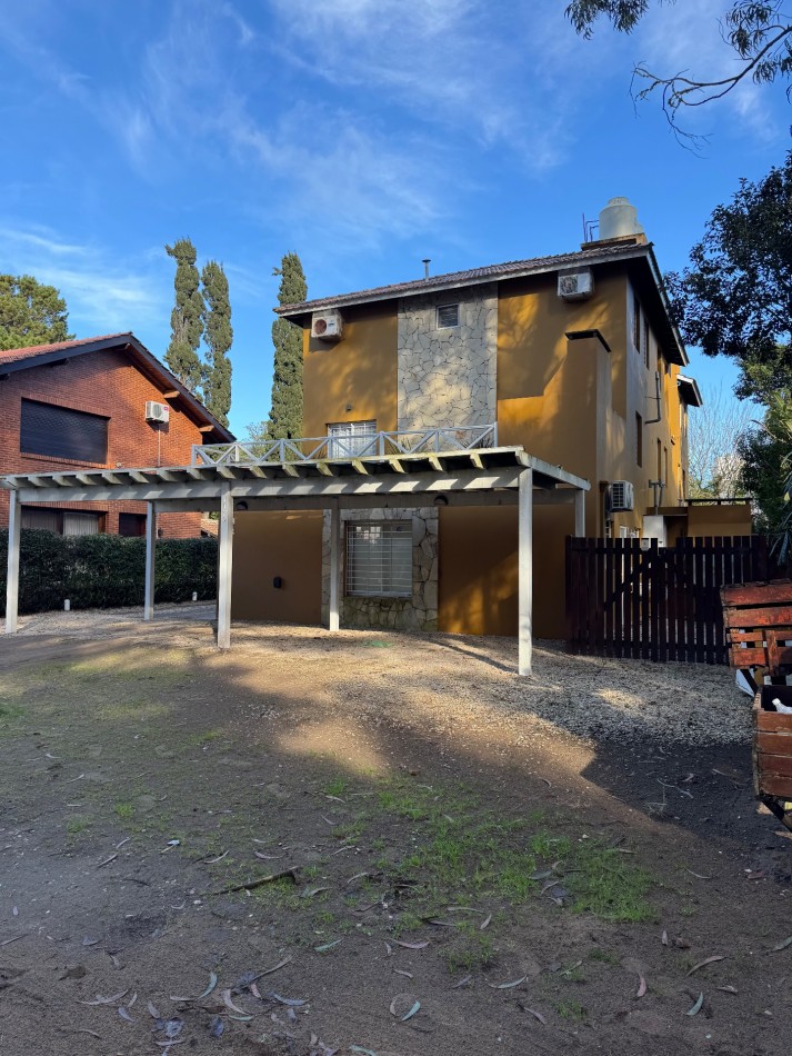 Duplex en alquiler anual