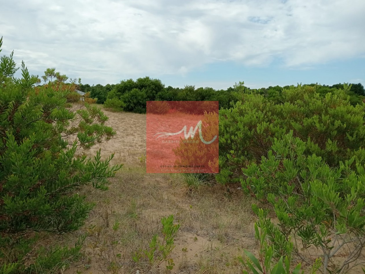 LOTE EN COSTA ESMERALDA BARRIO SENDERO IV