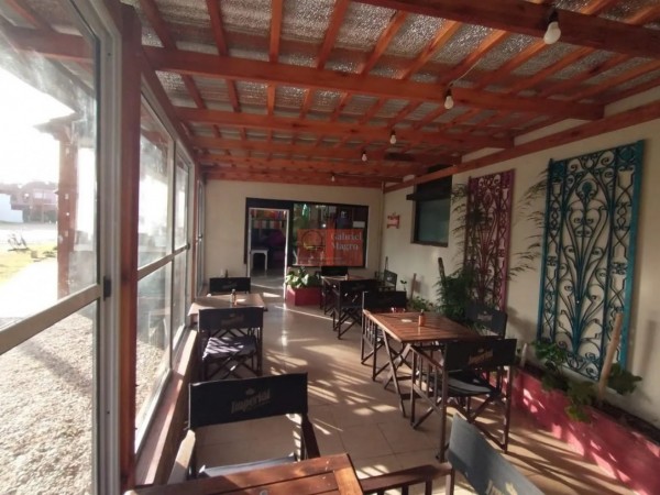 Local restaurante con vivienda- Villa Gesell