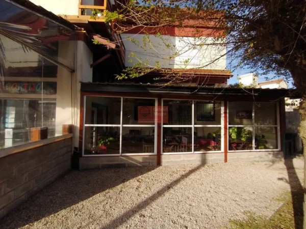 Local restaurante con vivienda- Villa Gesell