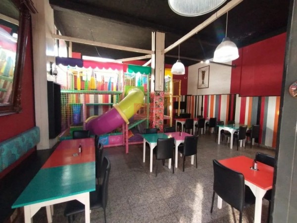 Local restaurante con vivienda- Villa Gesell