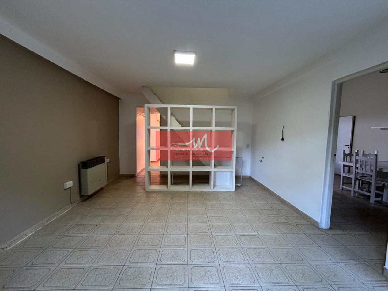 CASA EN ALQUILER ANUAL