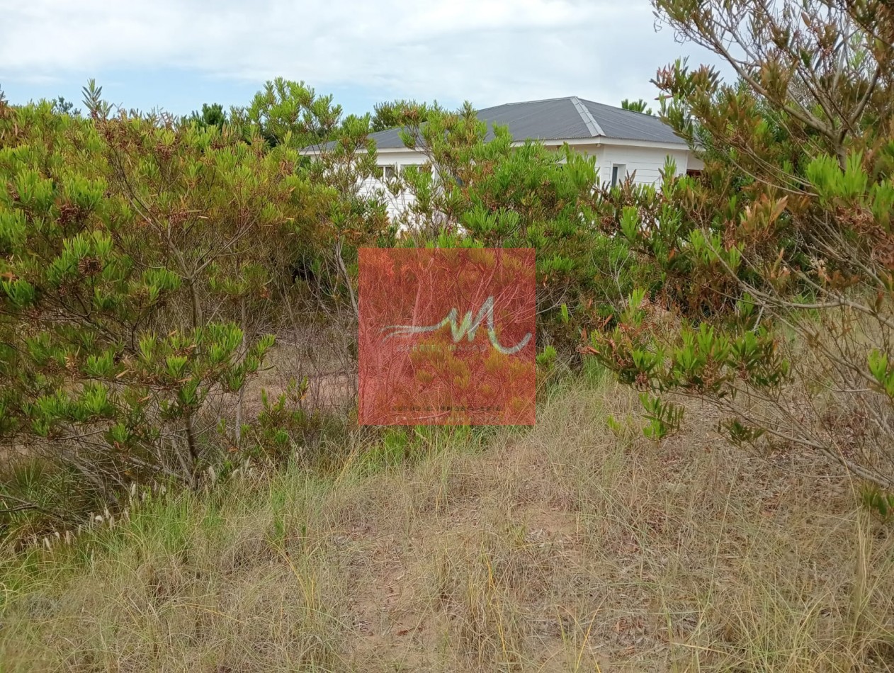 LOTE EN COSTA ESMERALDA BARRIO SENDERO IV