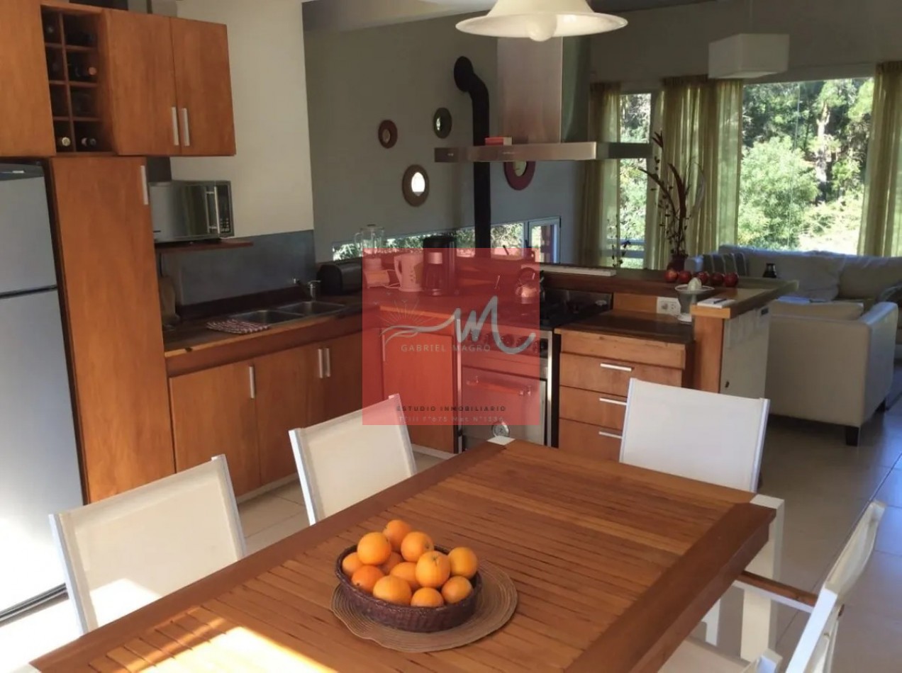Casa en  venta- Mar de las Pampas