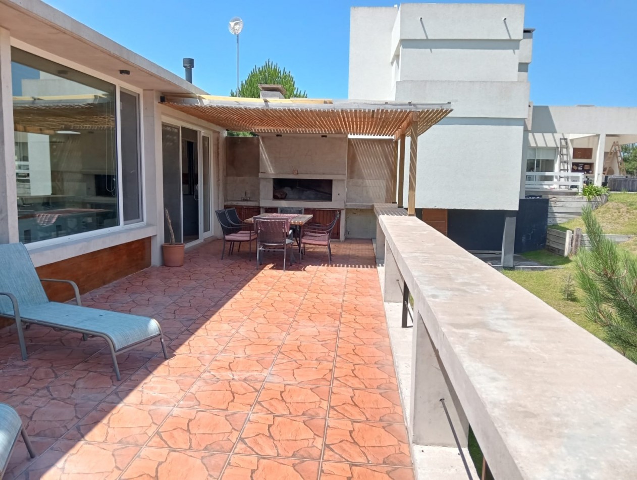  Casa en Venta- Costa Esmeralda