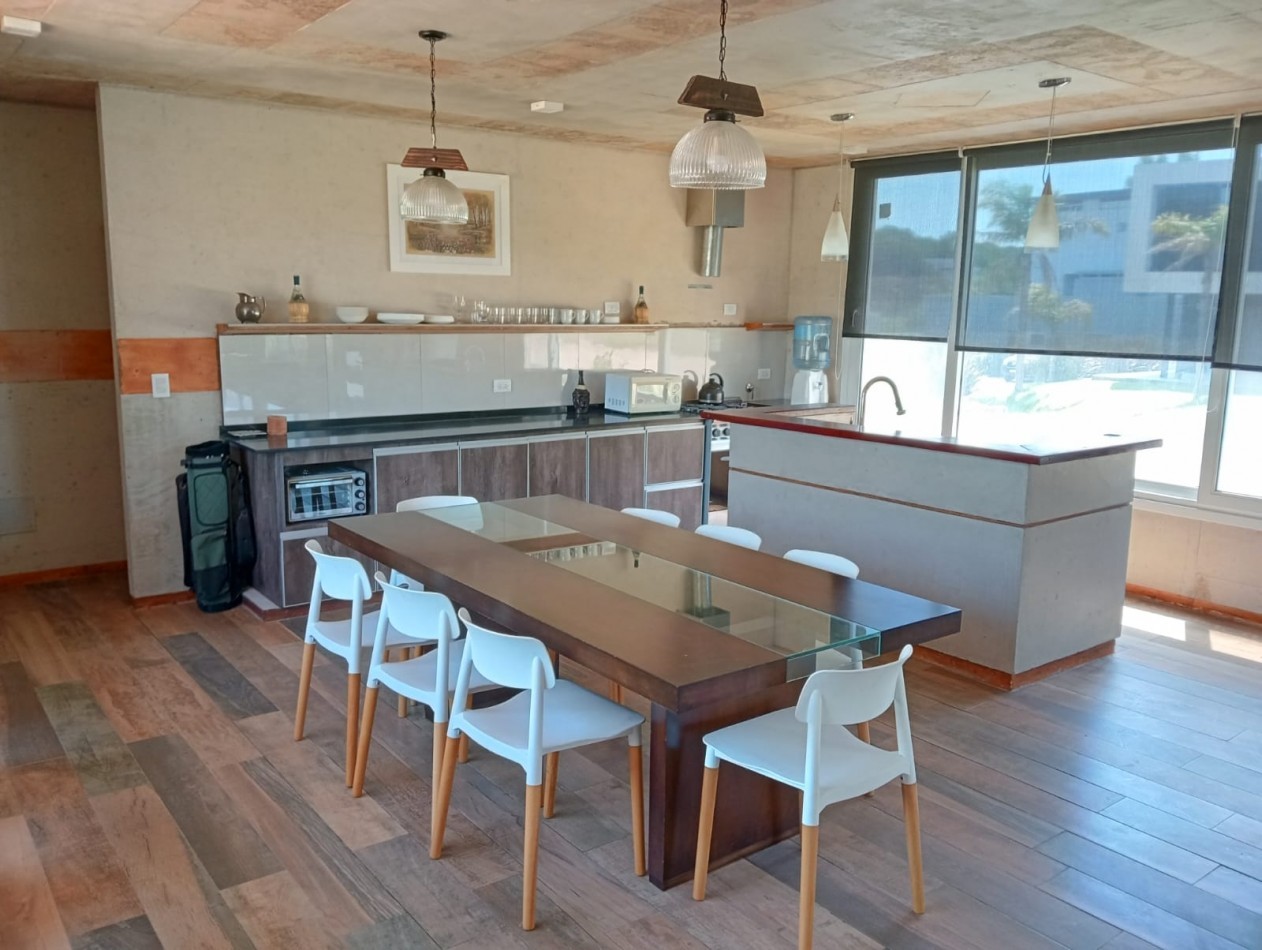  Casa en Venta- Costa Esmeralda