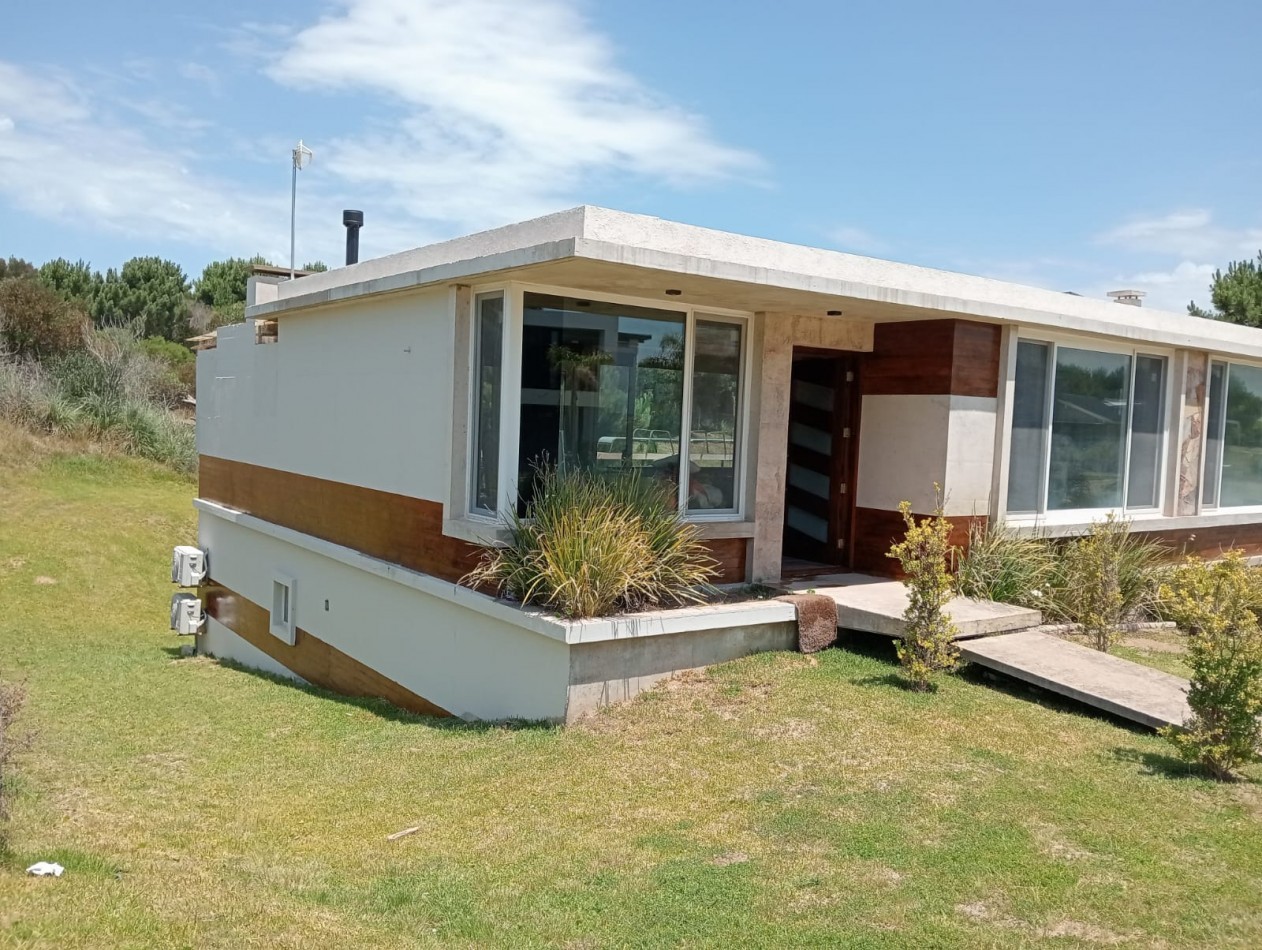  Casa en Venta- Costa Esmeralda